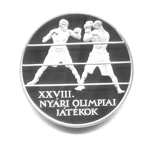 XXVIII. nyári olimpiai játékok ezüst emlékpénzérme (hátlap)