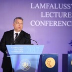 Lamfalussy_0674.jpg